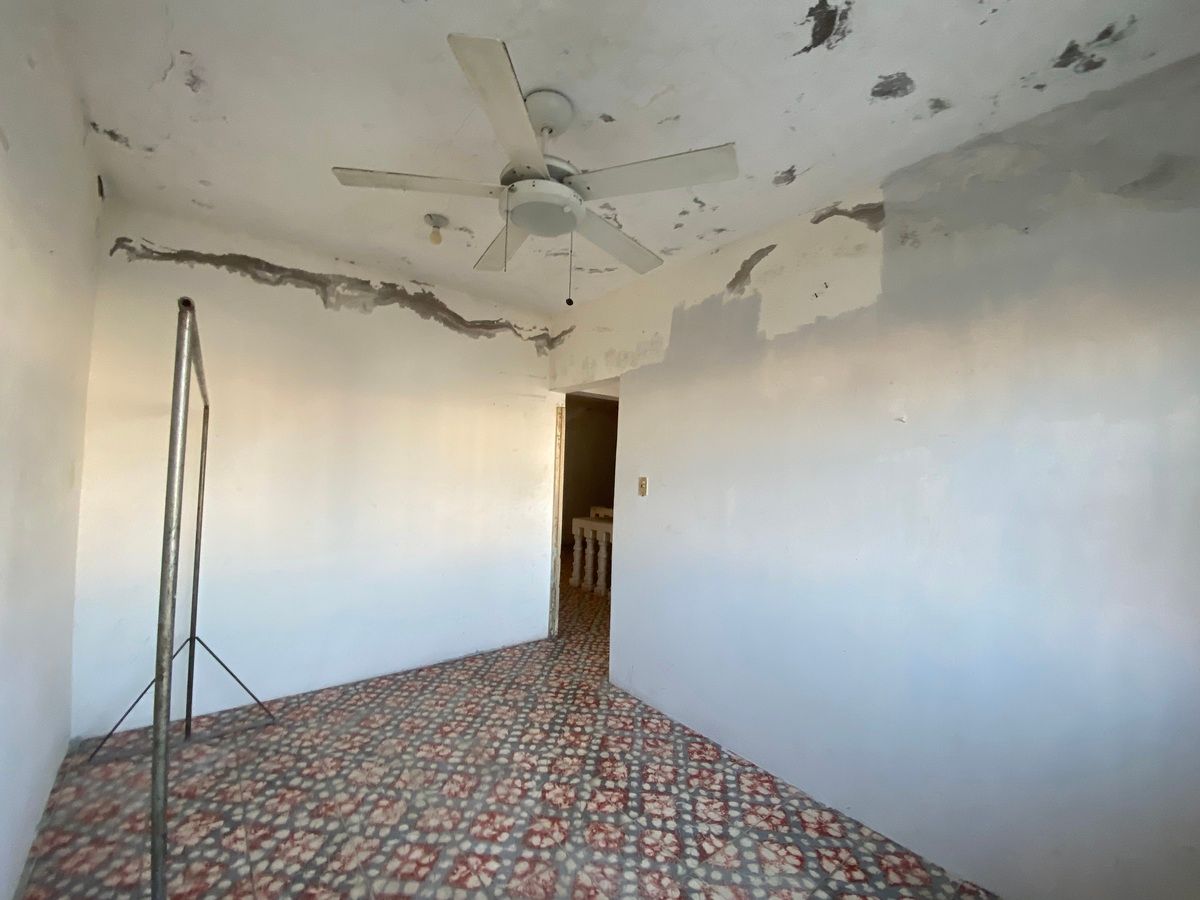 24 de 39: First bedroom