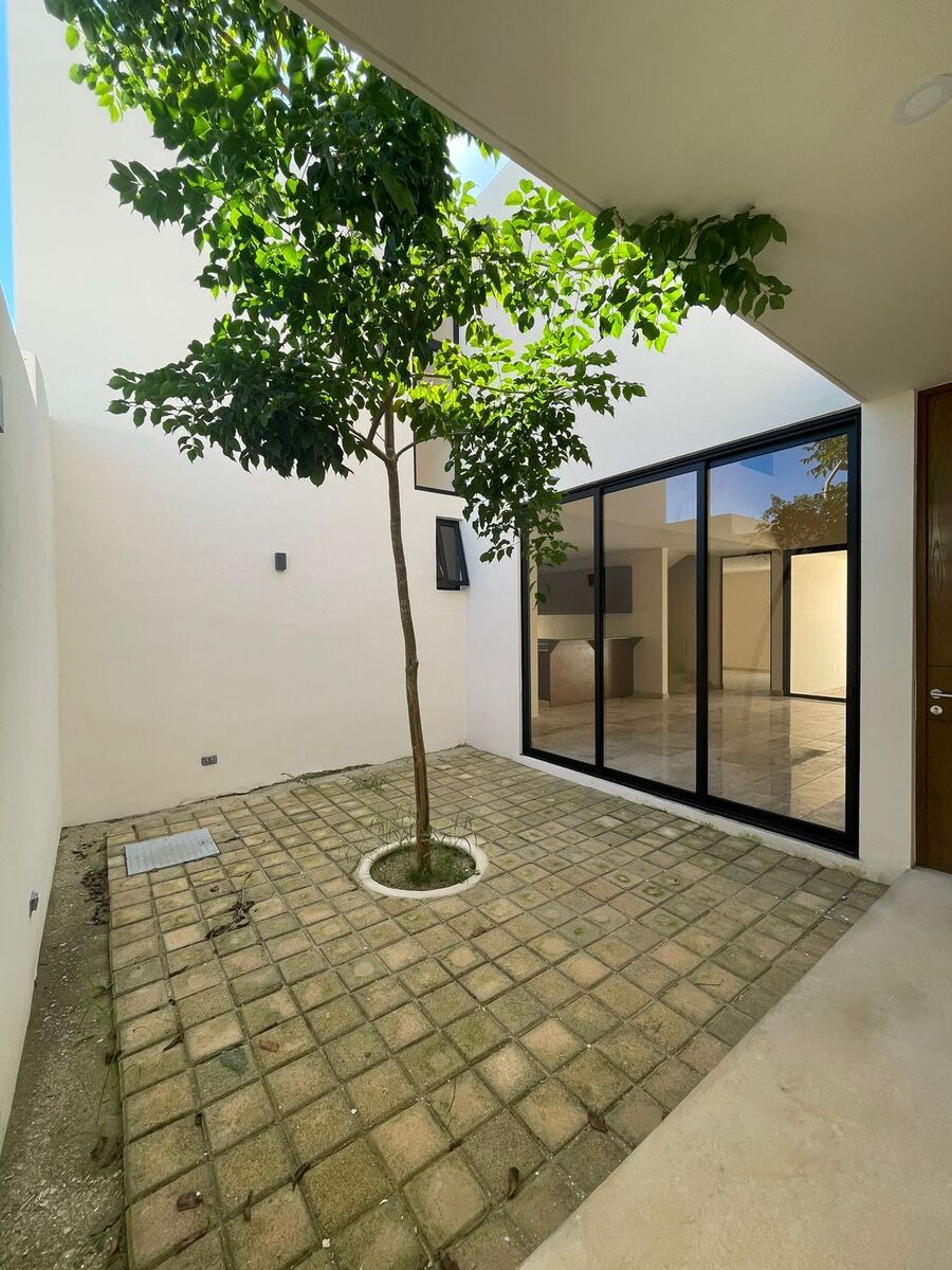Casa en Venta en DOS Plantas con Piscina dentro de Privada, Conkal Yucatán - foto 5