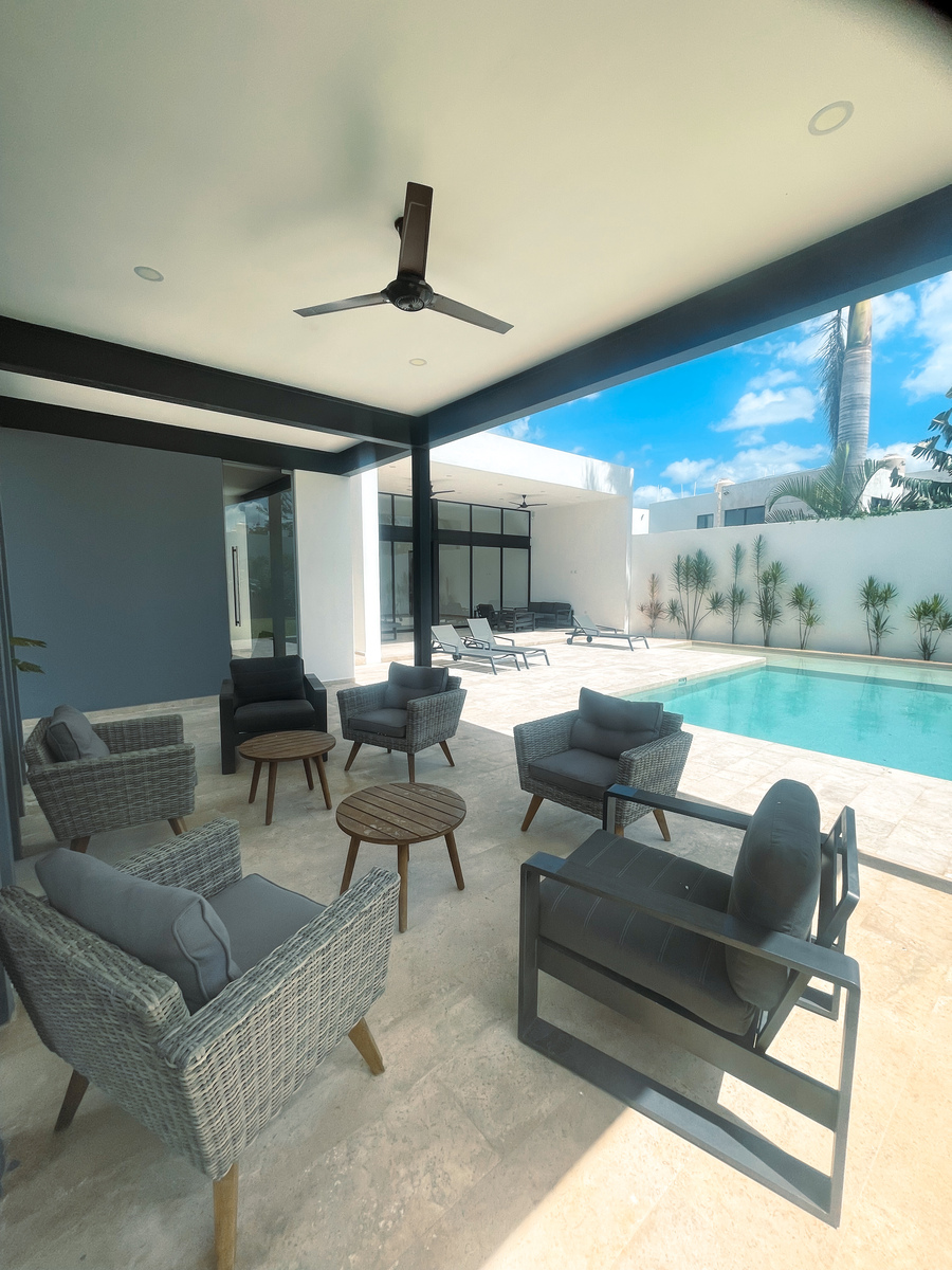 18 de 25: Terraza casa club, gimnasio