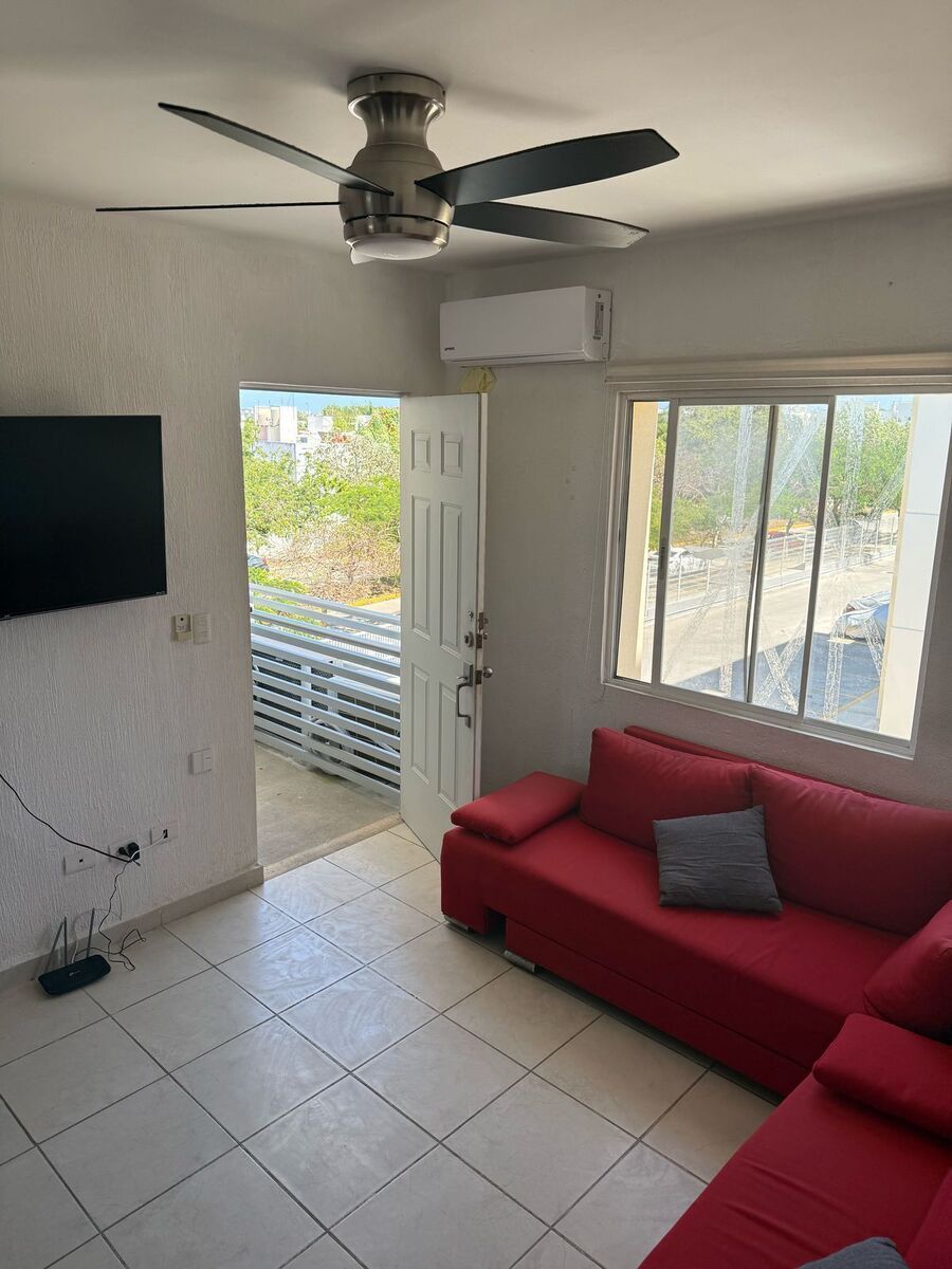 10 de 25: ID2737 CONDO EN LOS OLIVOS II PLAYA DEL CARMEN ENTRADA