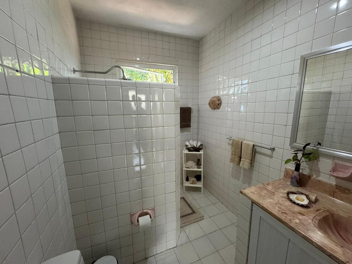 19 de 46: Baño completo recámara 3 o visitas