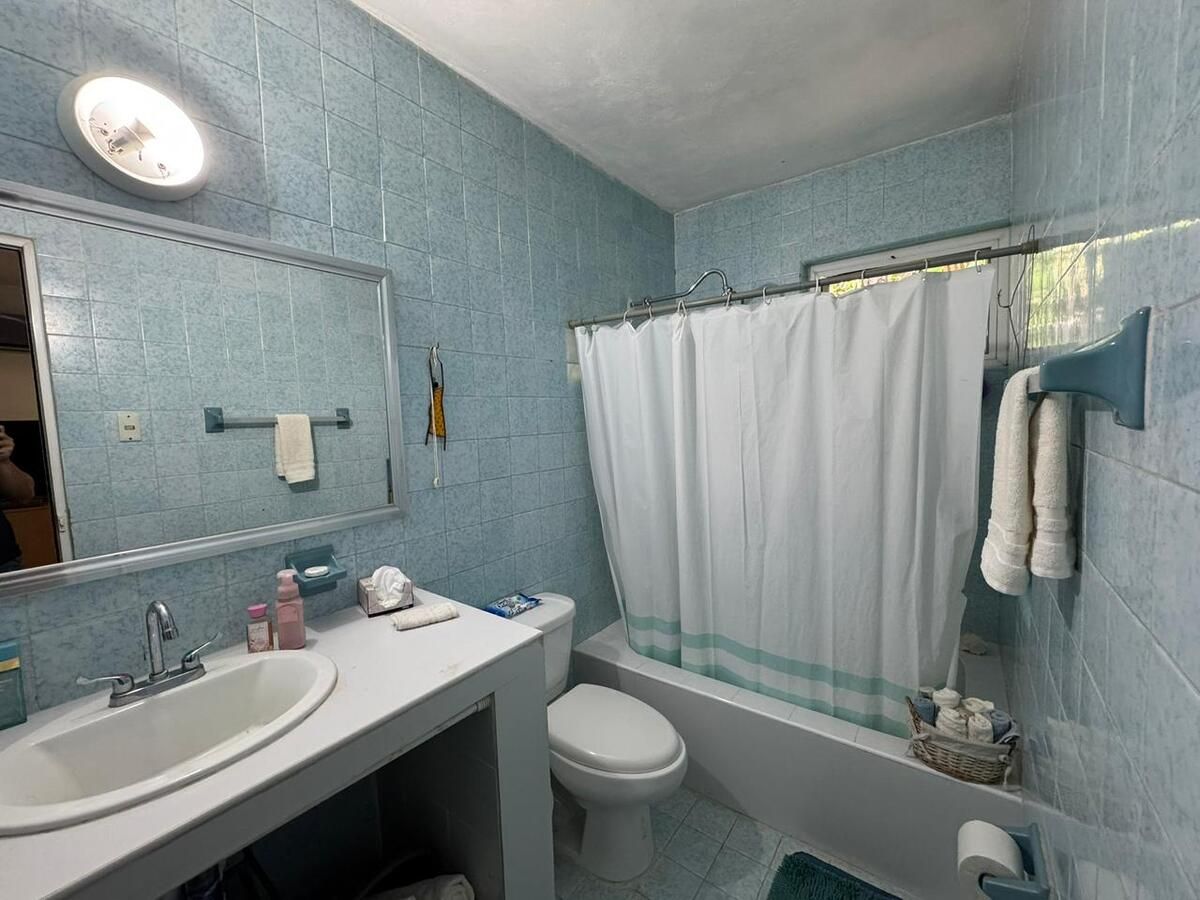 12 de 41: Baño recámara principal