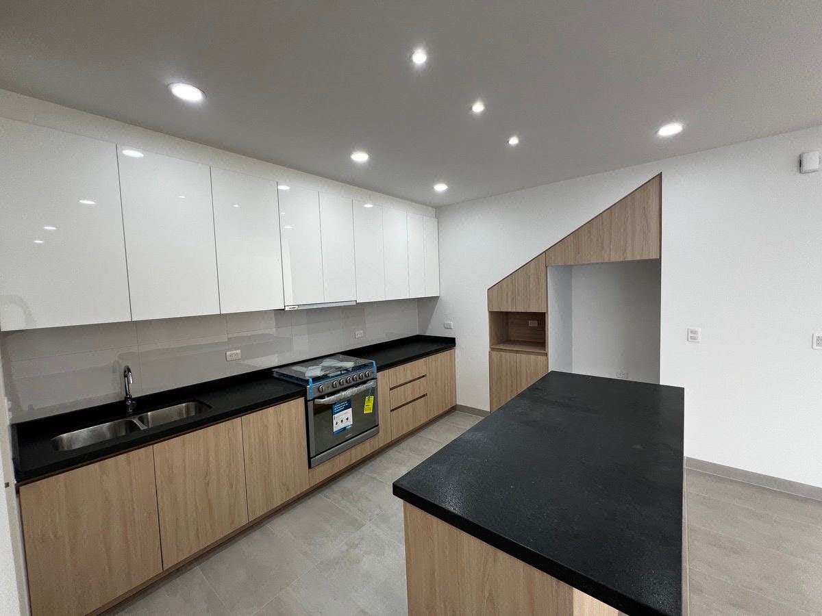 Casa nueva en St Angelo