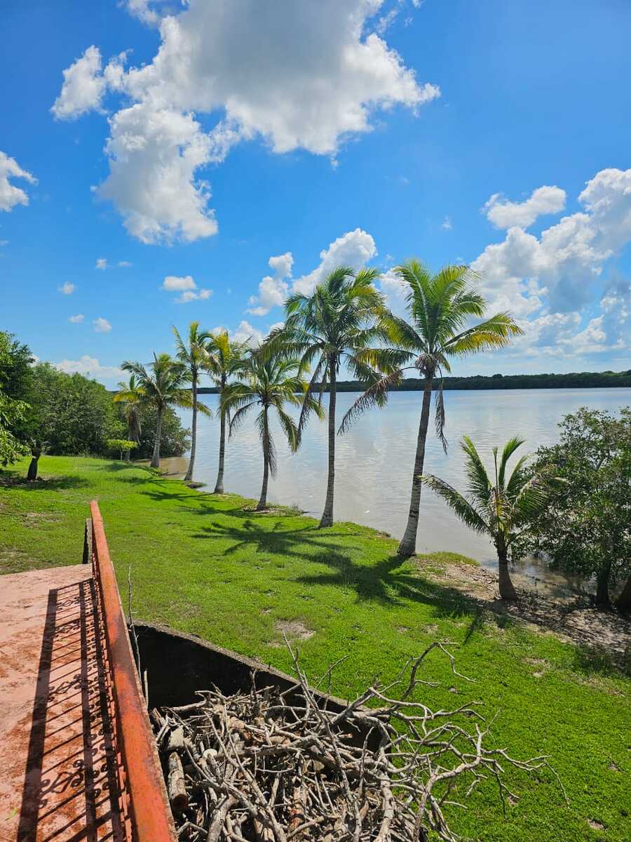 8 of 23: WhatsApp Image 2025-10-22 at 10.12.16 PM (3)