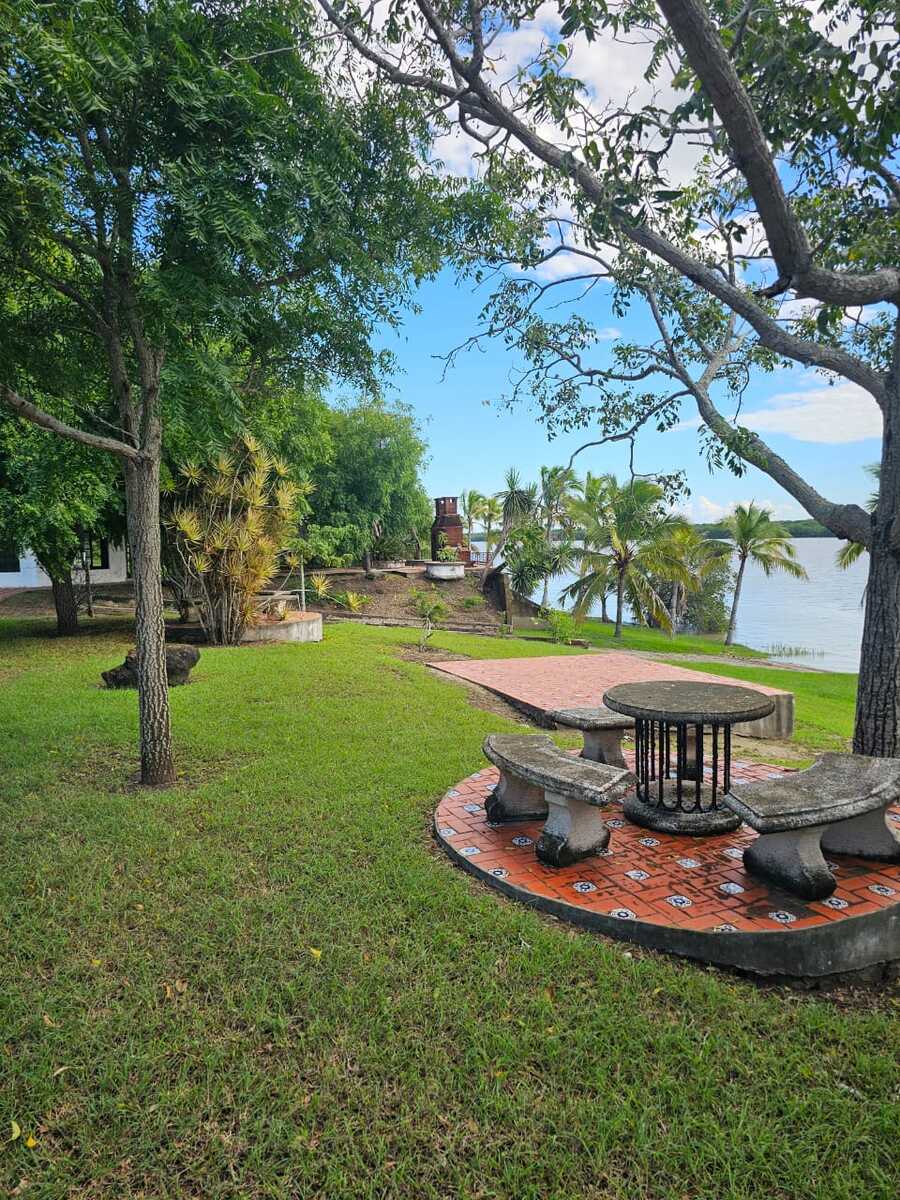 12 of 23: WhatsApp Image 2025-10-22 at 10.12.16 PM