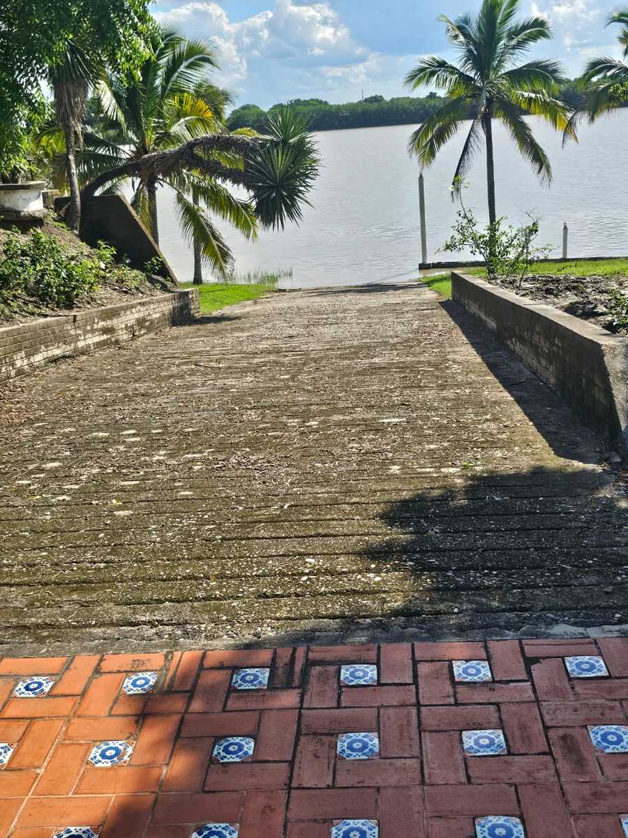 21 of 23: WhatsApp Image 2025-10-22 at 10.14.25 PM