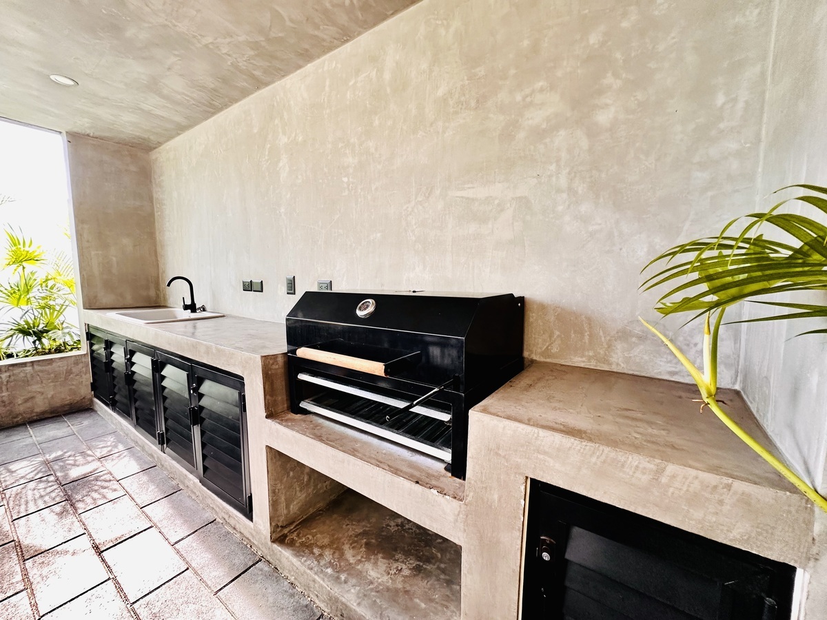 11 of 15: zona grill