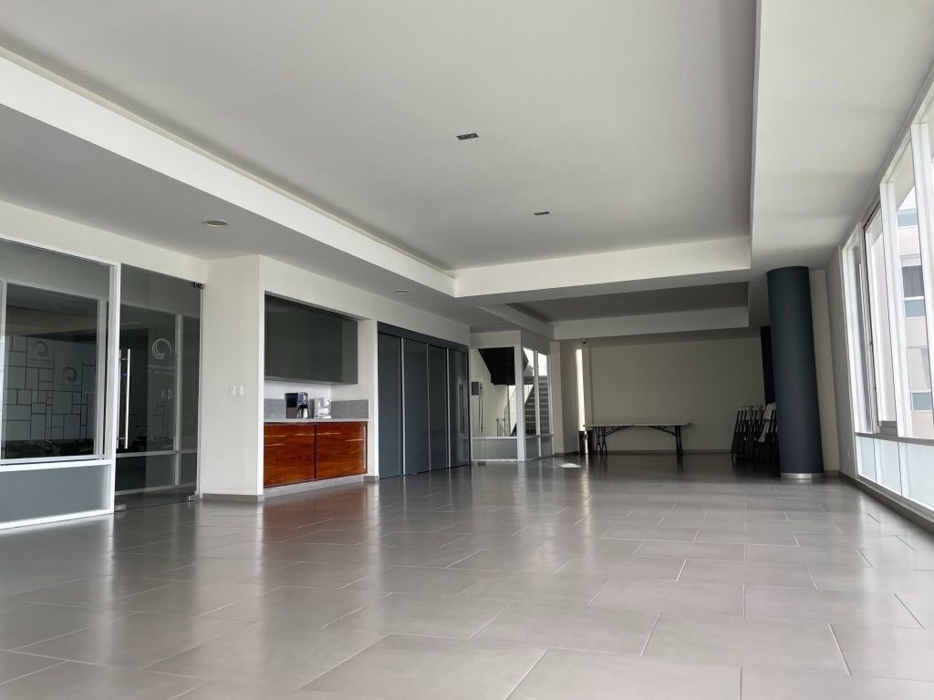 27 de 37: Salón de eventos