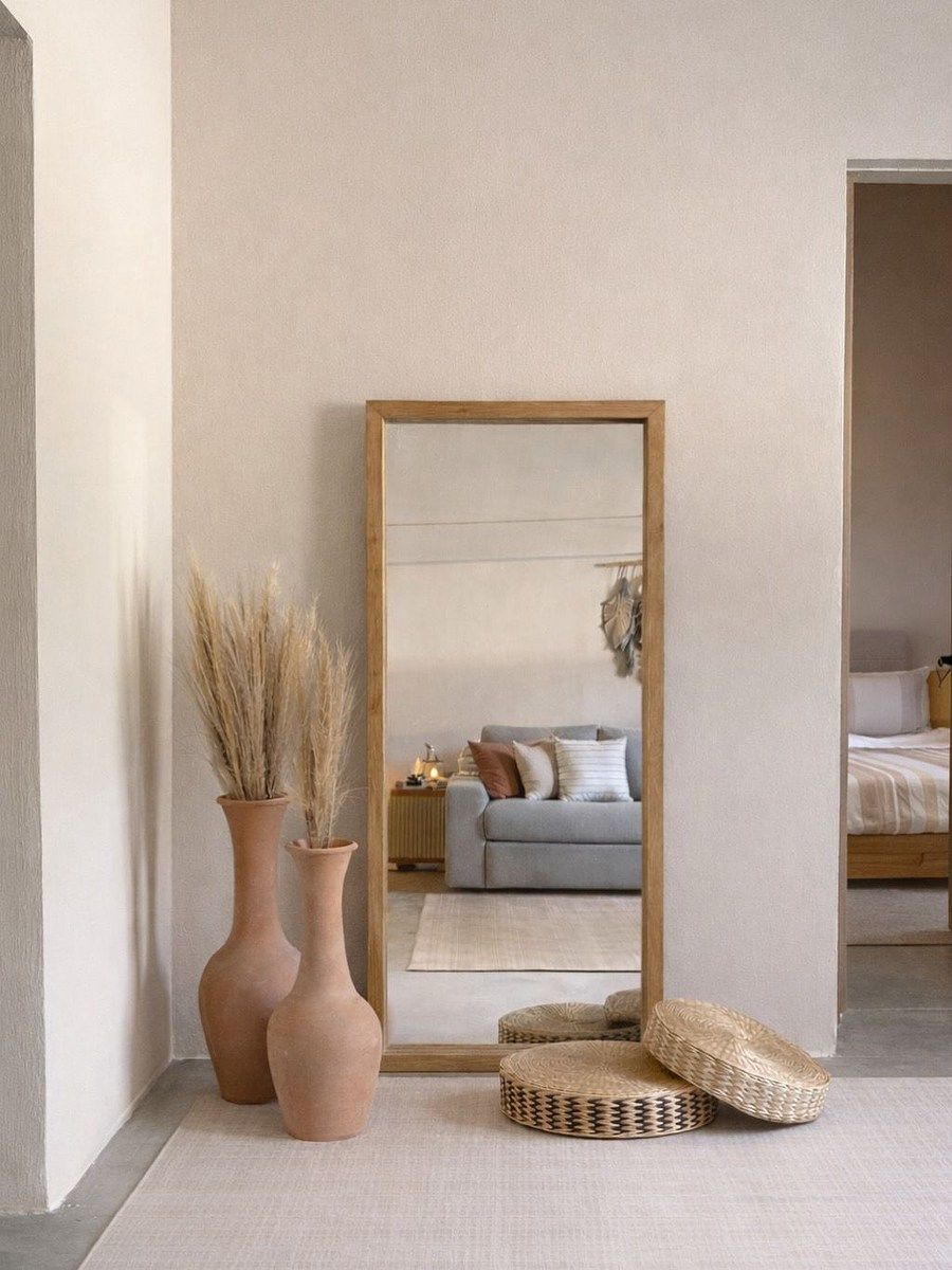 2 of 19: sala de recibidor