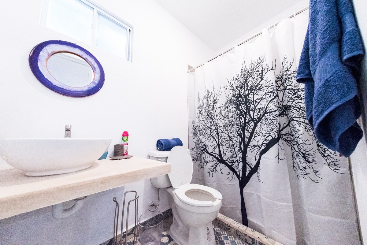 16 of 49: Baño 1 PB