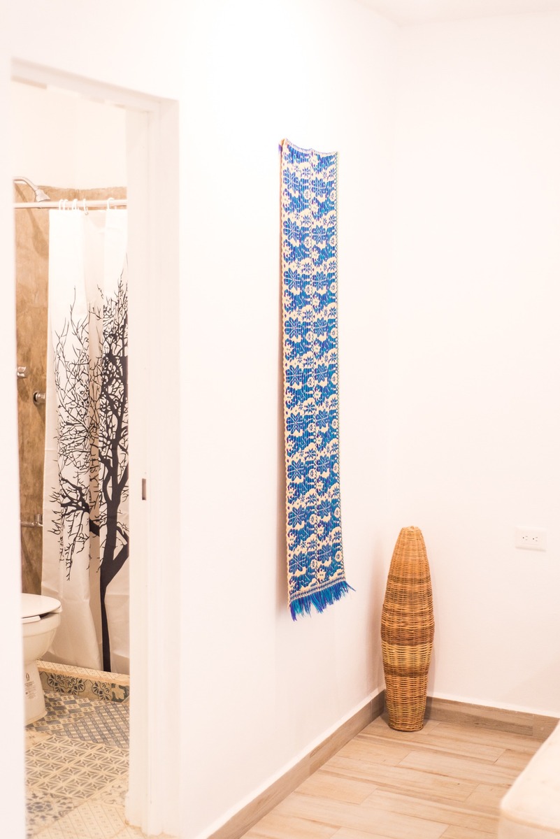 33 of 49: Baño Loft