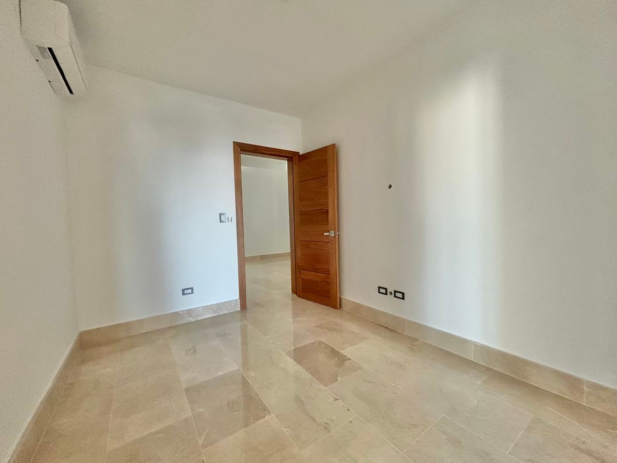 9 de 25: Habitación secundaria