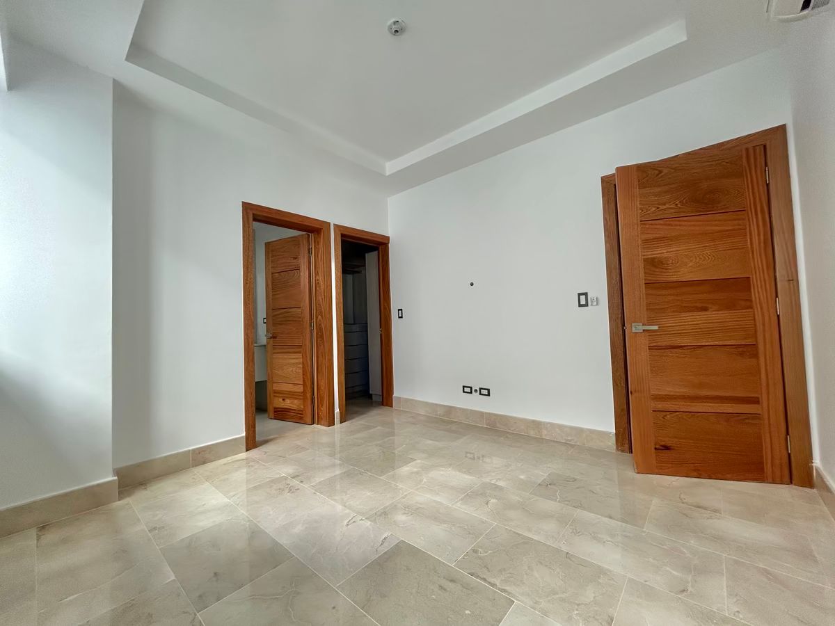 11 de 25: Habitación secundaria