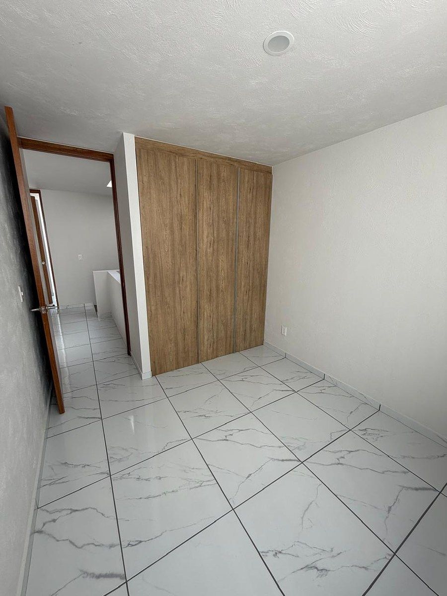 15 de 27: Recámara 2