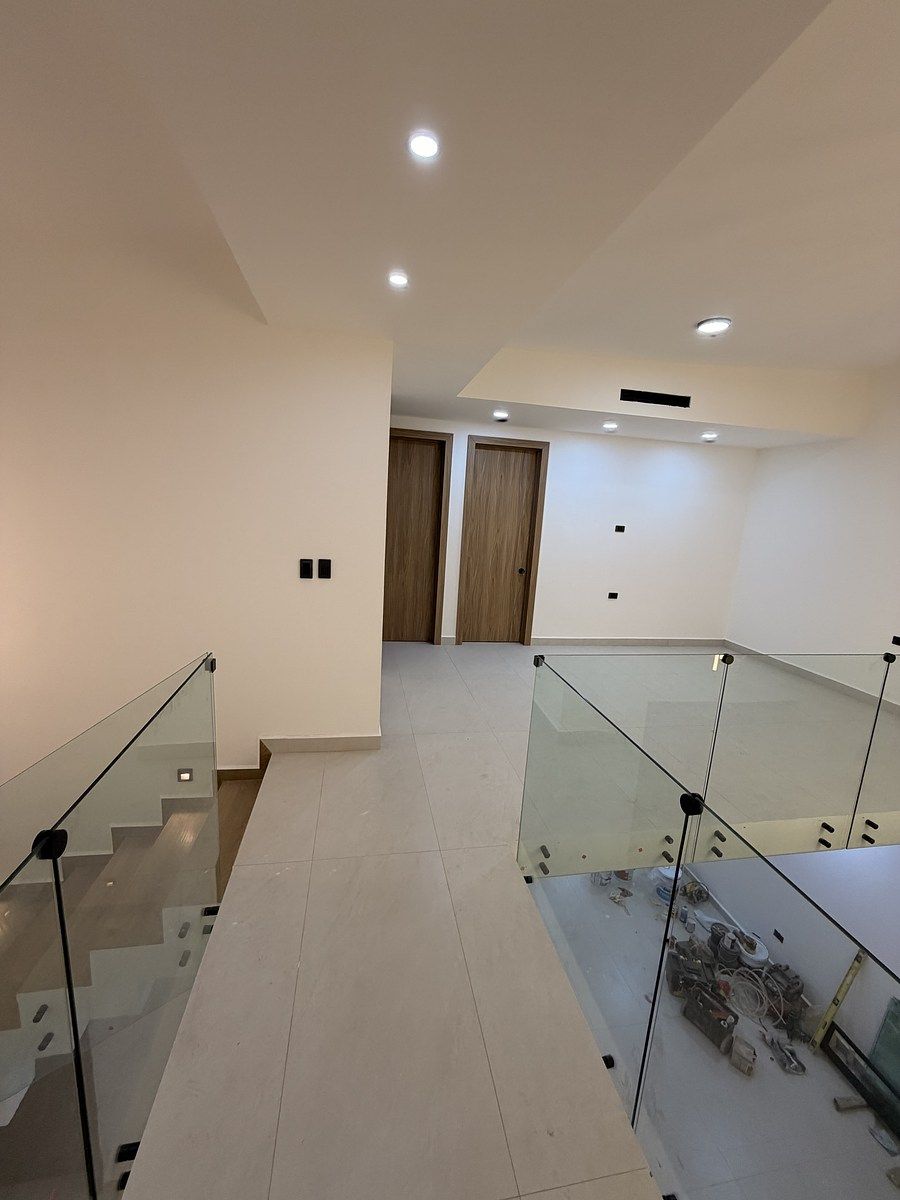 13 de 20: Salida de recámara principal