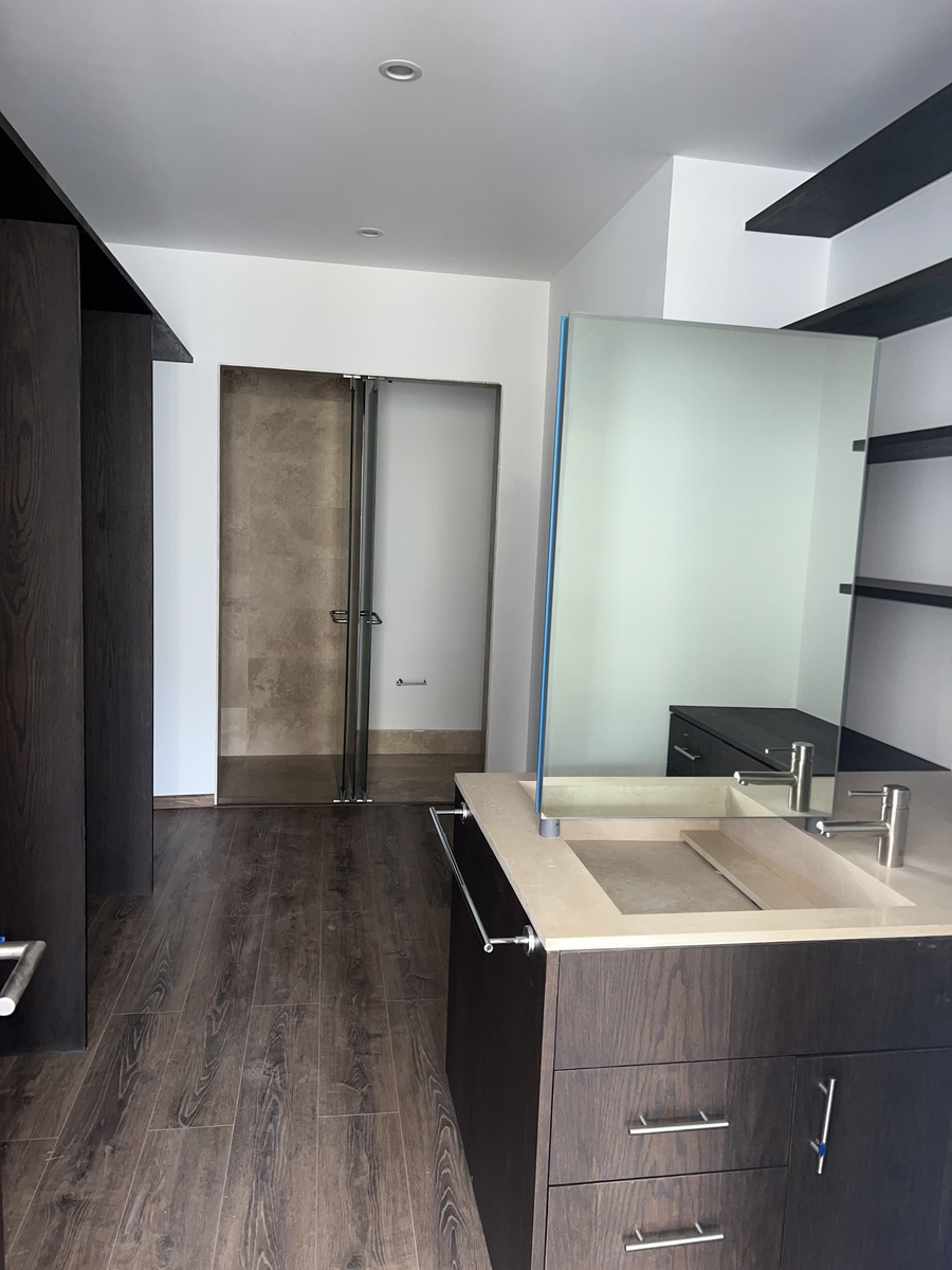 6 de 19: Walking closet