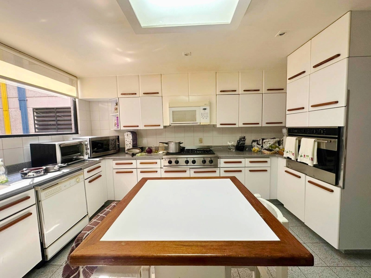 15 de 26: Departamento en Venta en Paseo de las Palmas Rayo Vende ®