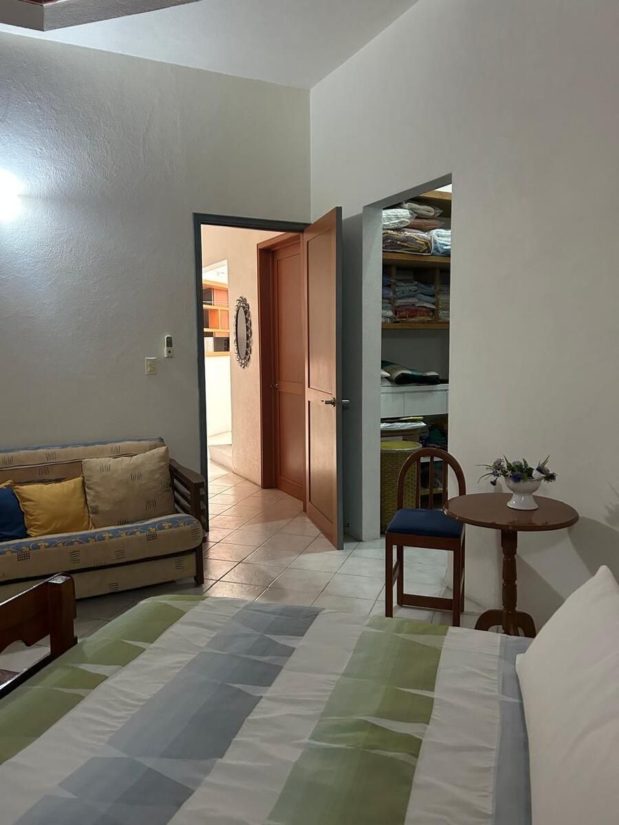 12 de 21: sillon en recamra principal en planta baja.