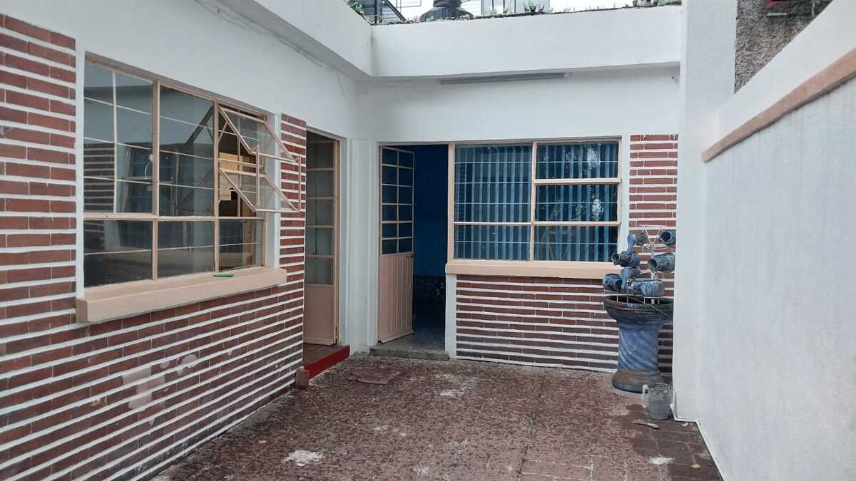 4 de 14: Estacionamiento