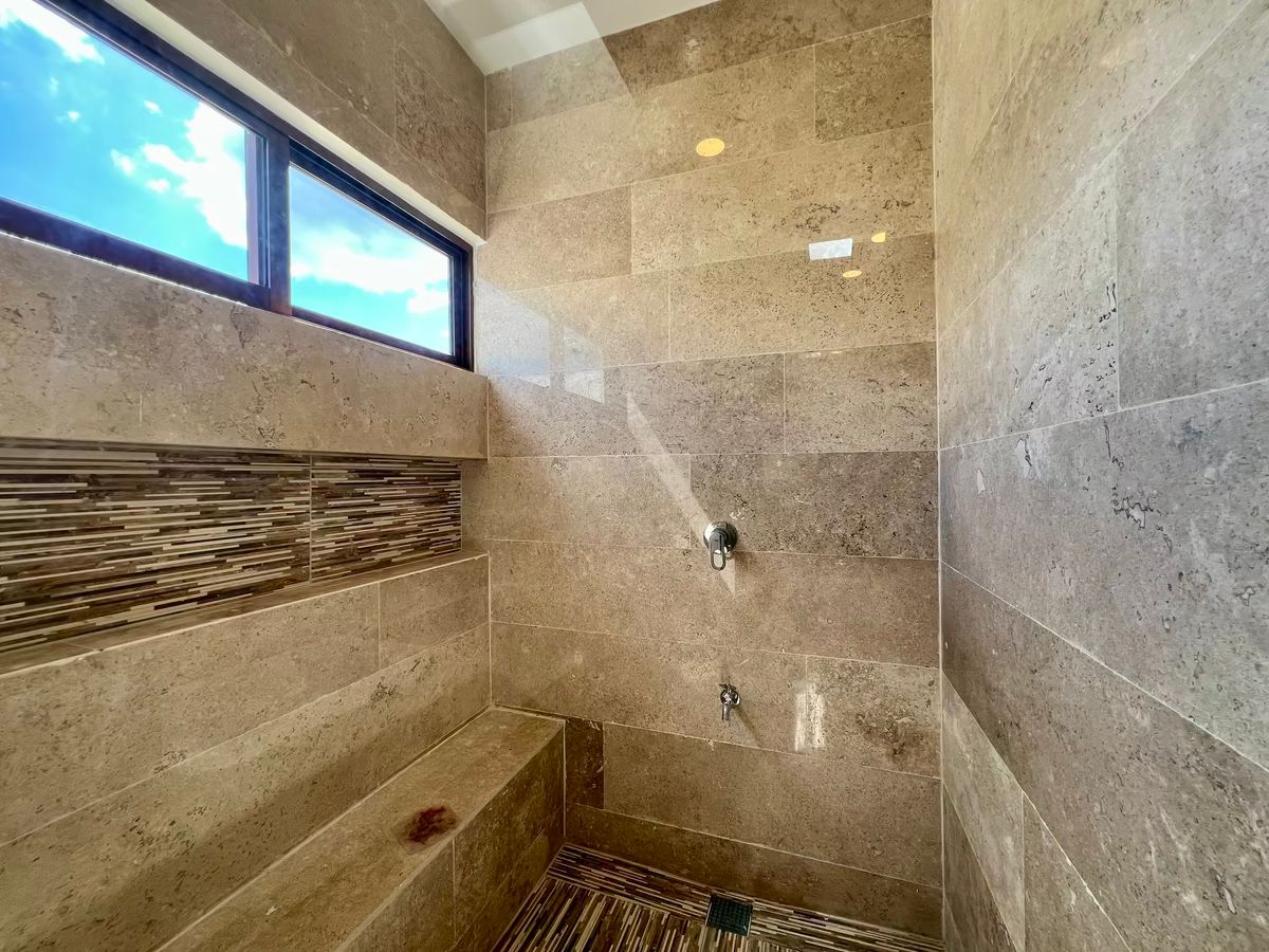 8 de 26: Baño Recámara Planta Baja