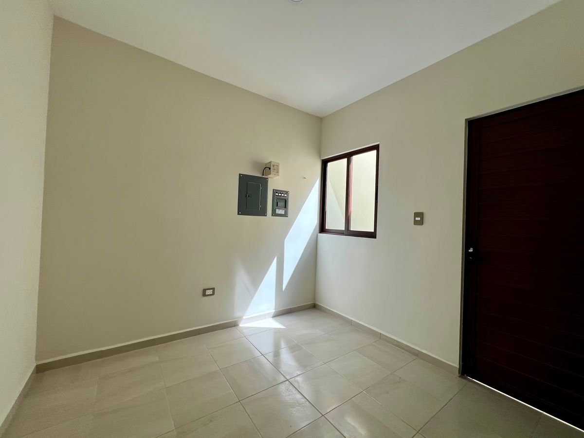 19 de 26: Cuarto de Servicio