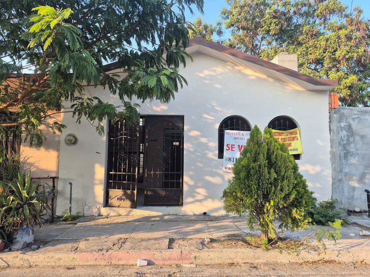 CASA EN VENTA EN BENITO JUAREZ ( AV. ACAPULCO), GUADALUPE, N.L - foto 1