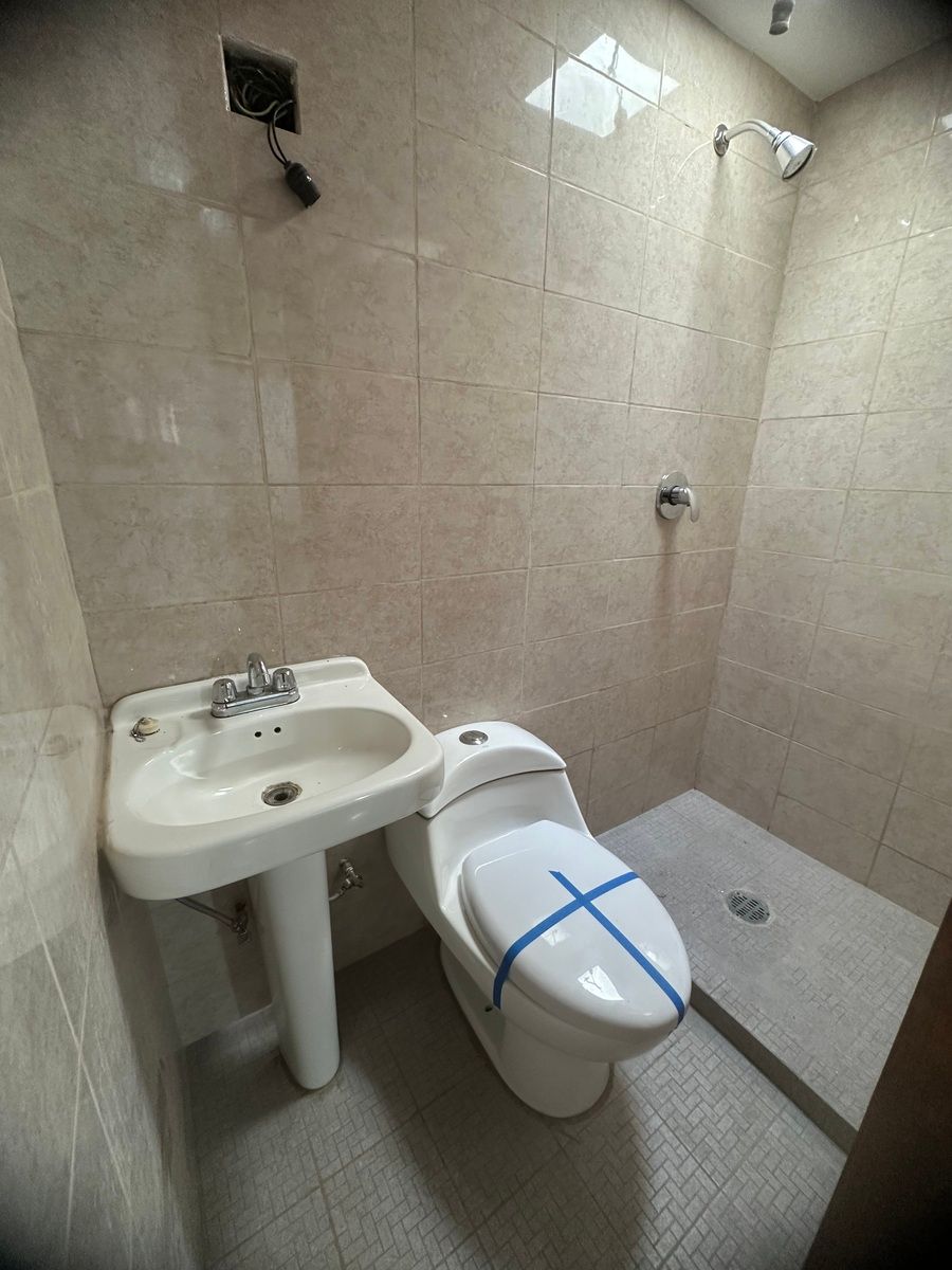 44 de 44: BAÑO REC PA DEL DEEPTO