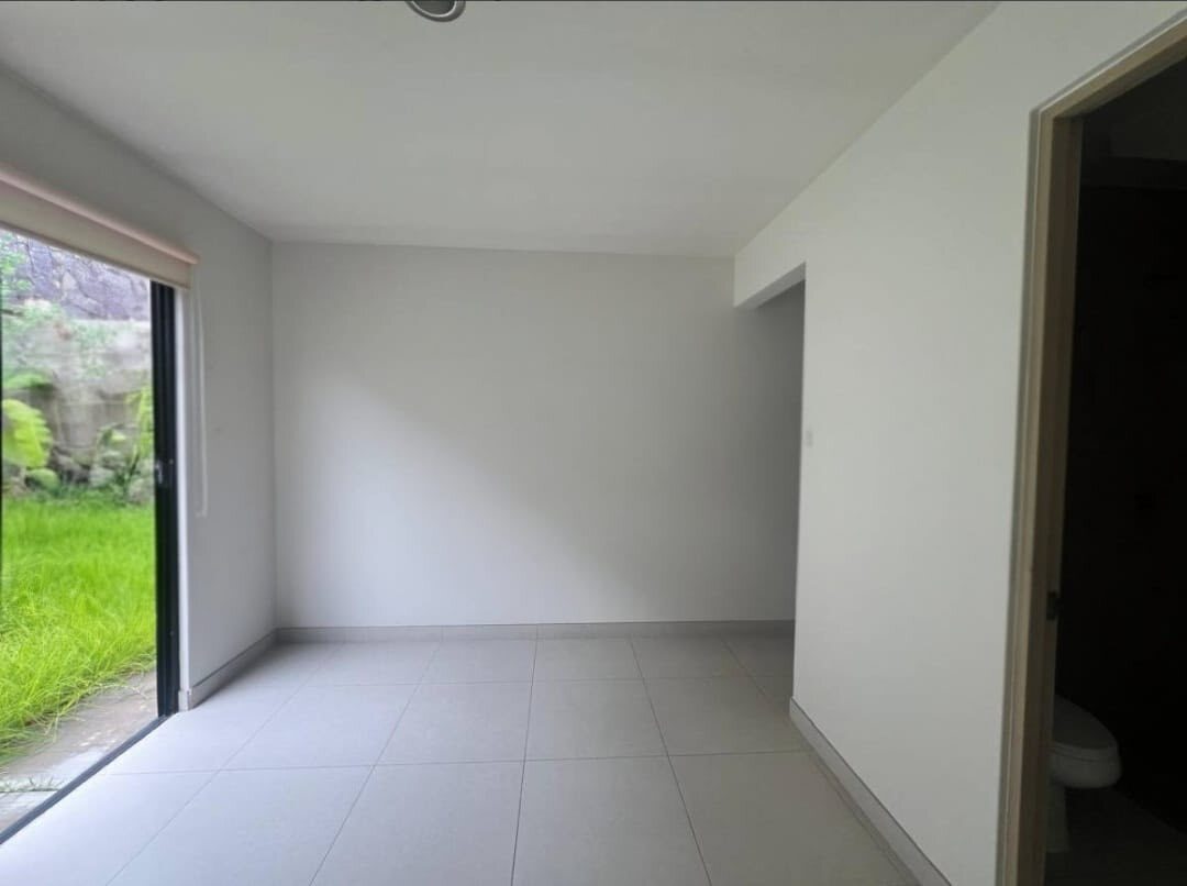 8 of 39: Recámara Planta Baja con baño completo