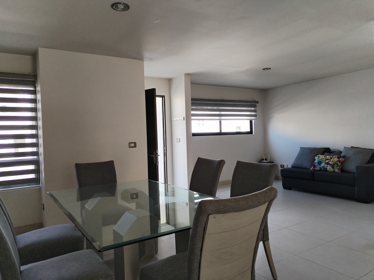 5 of 39: Estancia planta baja