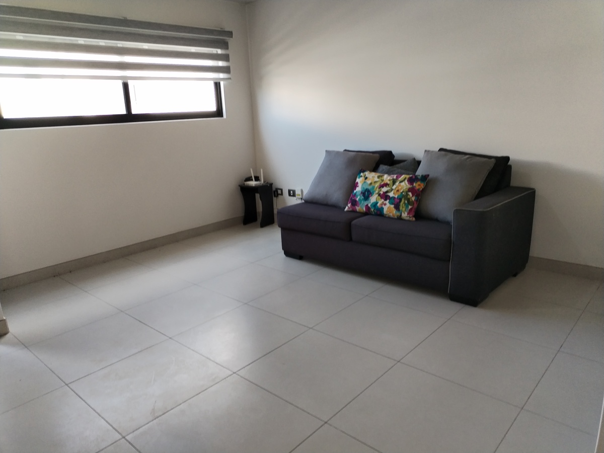 6 of 39: Área de la Sala