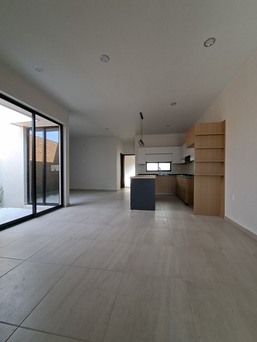 2 de 9: Sala Comedor