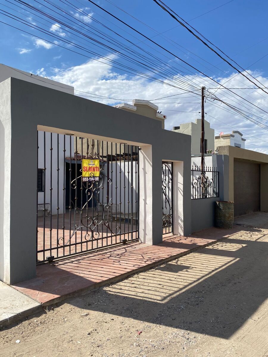 Casa Céntrica en Renta – Callejón Juárez y Calle 37