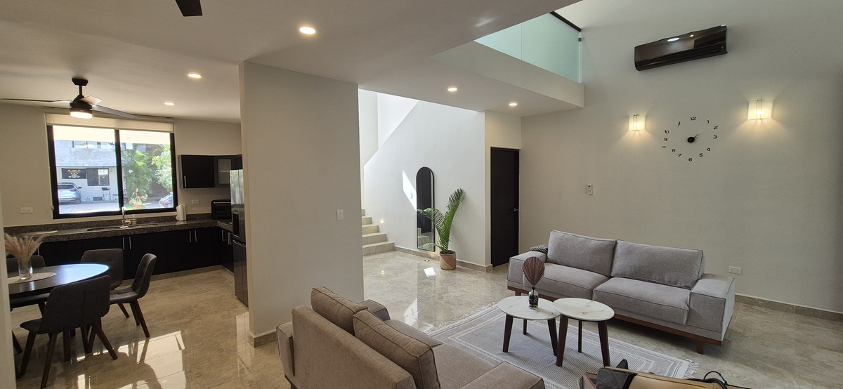 7 de 37: SALA COMEDOR