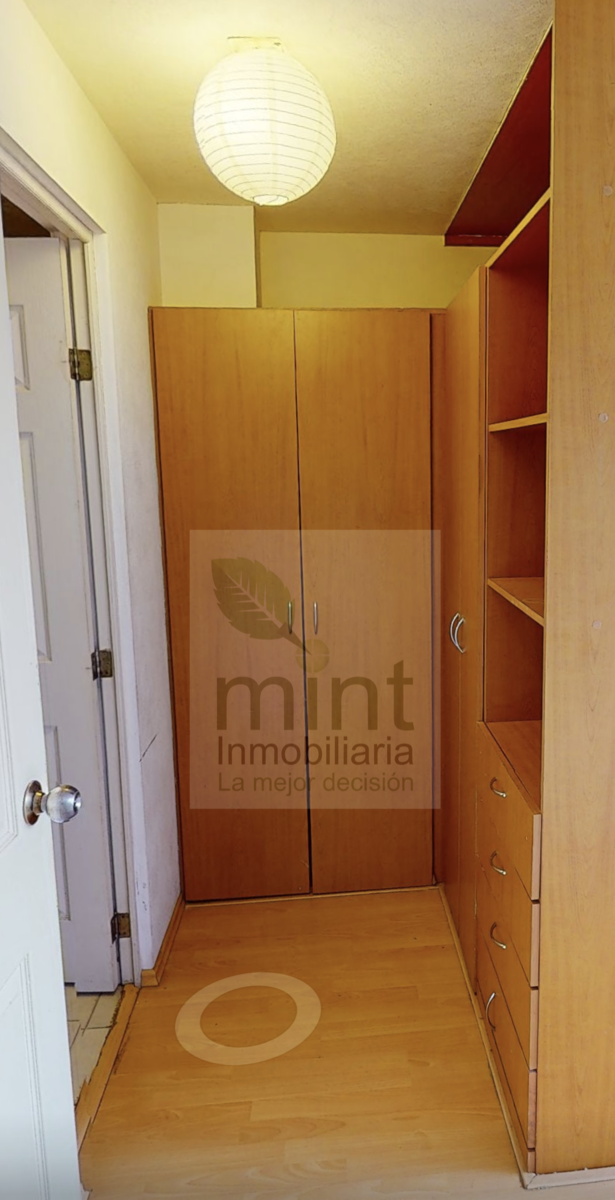 2 de 17: Vestidor en Recámara Principal