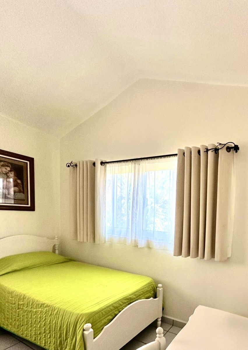 26 de 30: Recámara 4 con clóset y mini split