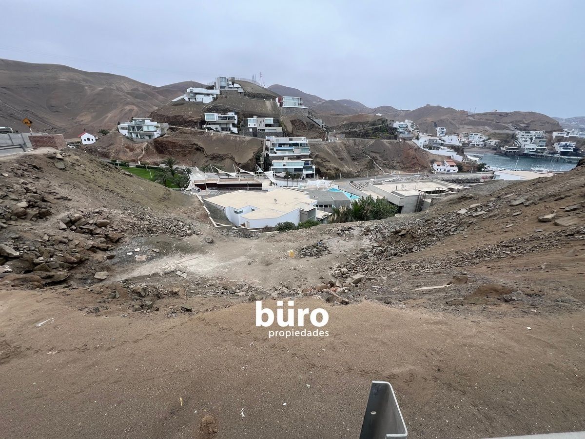 10 de 15: Terreno ubicado encima del Club House