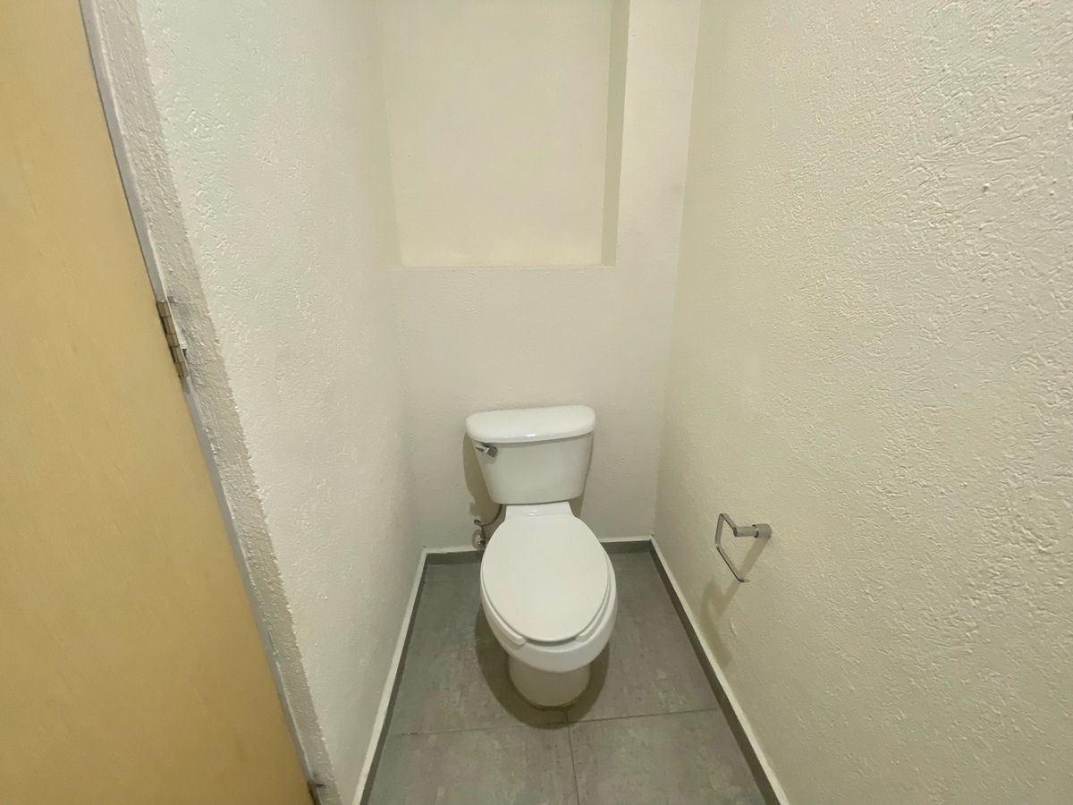 4 de 17: Oficina en Renta en Del Valle Rayo Vende ®