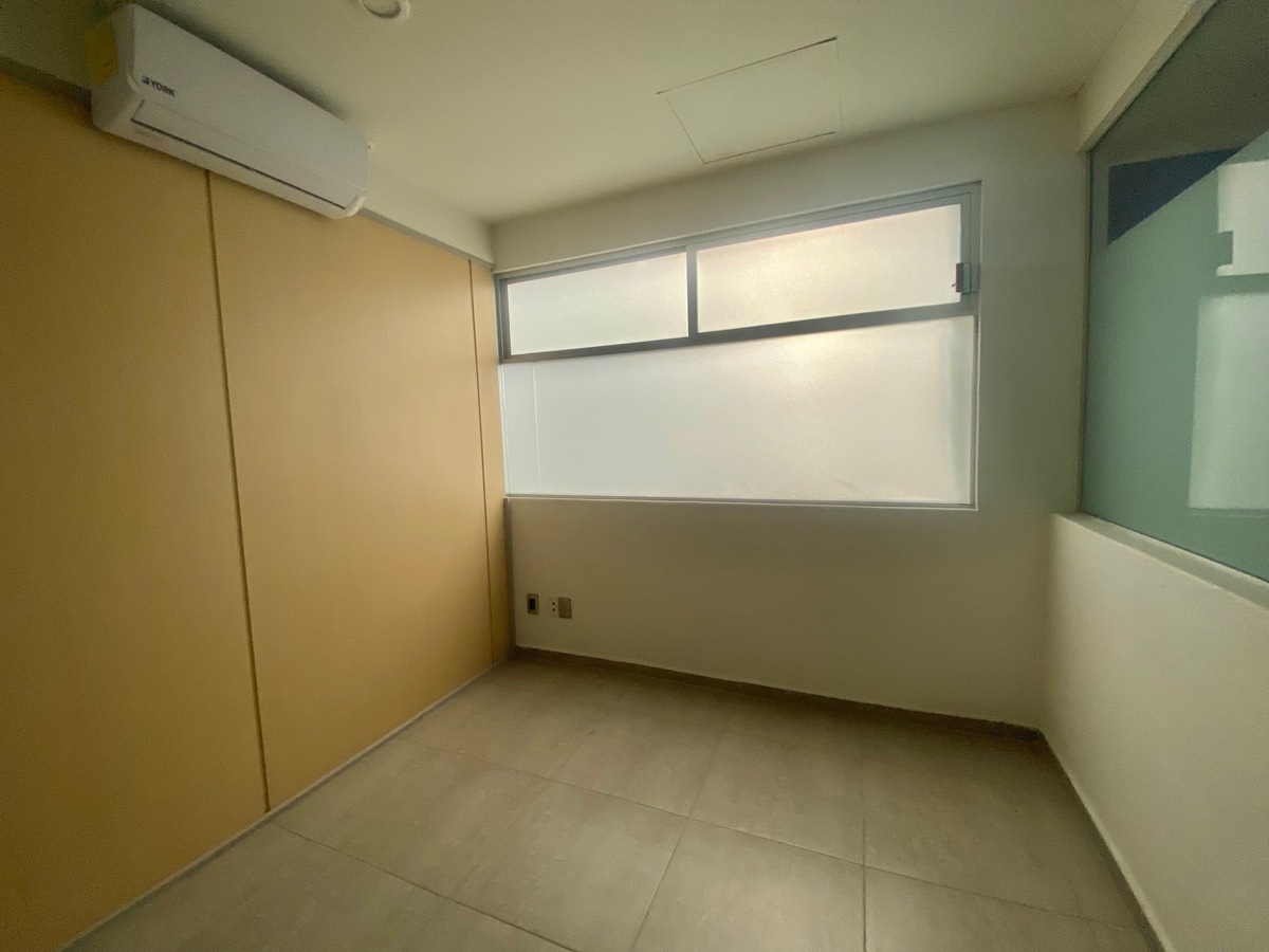 11 de 17: Oficina en Renta en Del Valle Rayo Vende ®