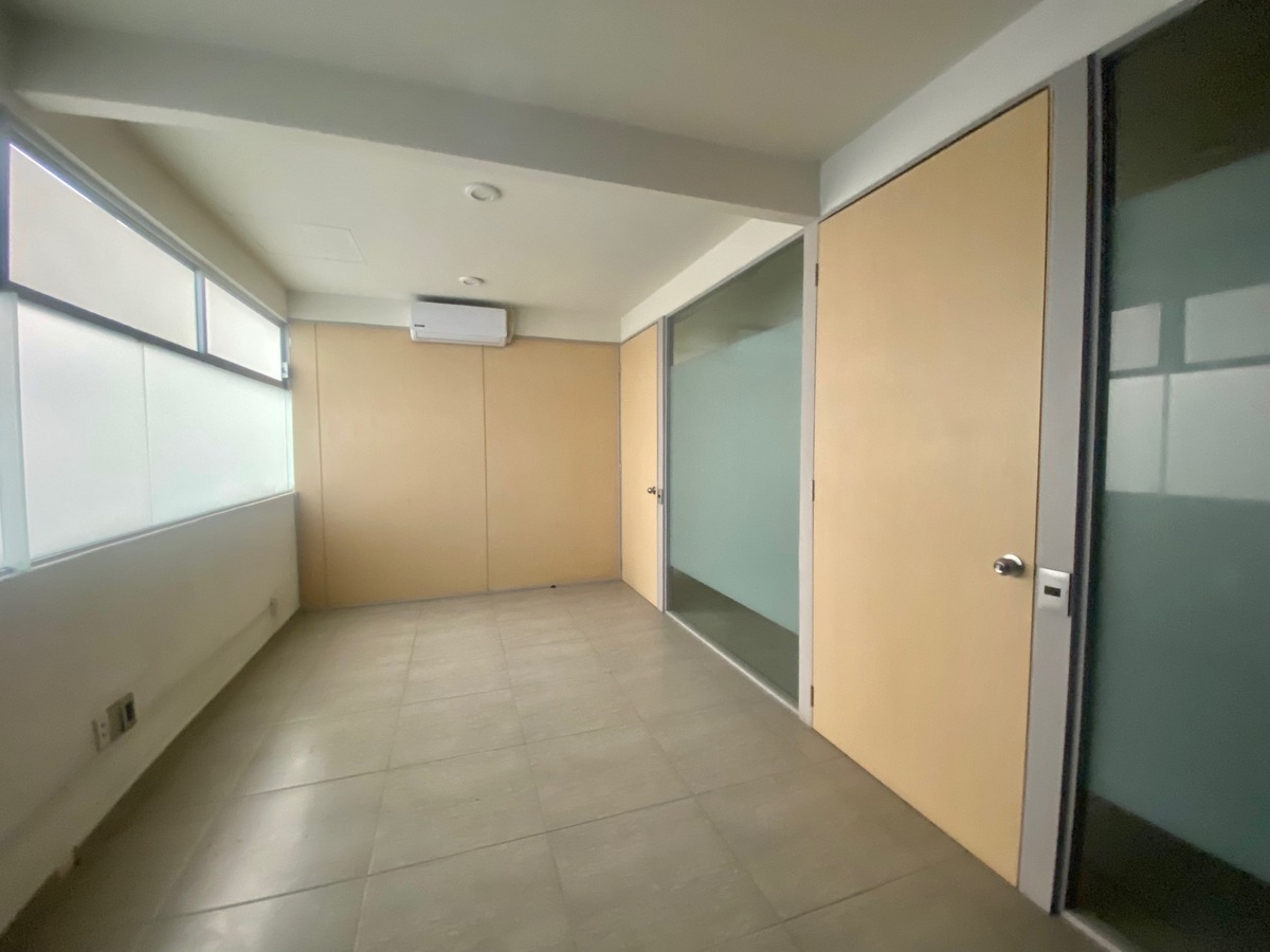 13 de 17: Oficina en Renta en Del Valle Rayo Vende ®