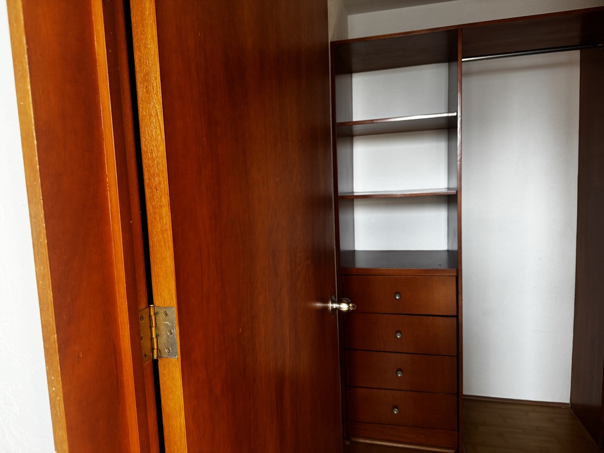 15 de 48: Walking clóset