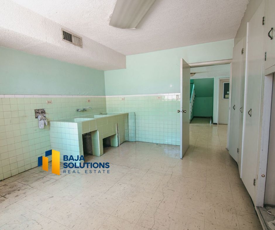 9 de 20: CUARTO DE SERVICIO