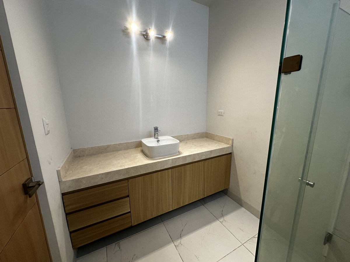 8 de 22: Baño Recámara Planta Baja