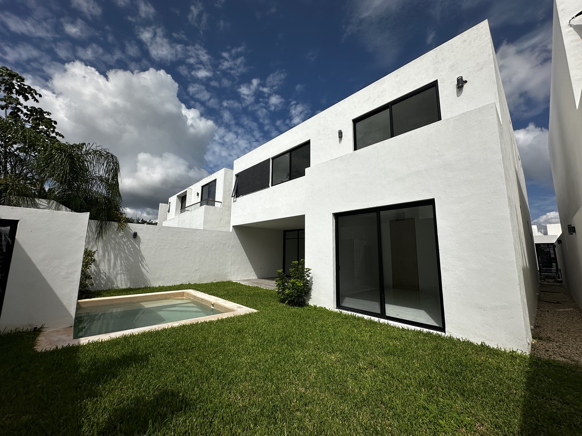 22 de 22: Fachada Posterior