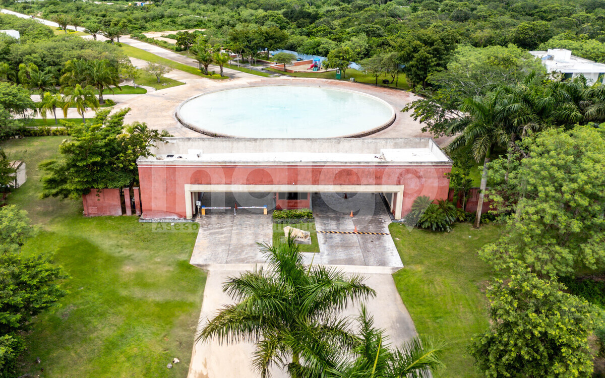 4 de 36: Pórtico de Acceso