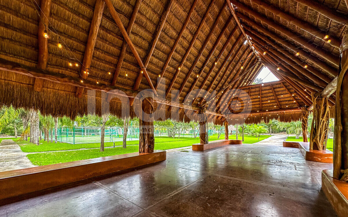 34 de 36: Palapa Principal