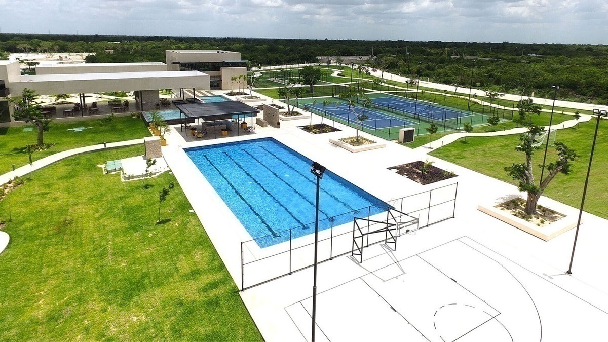 2 de 10: Vista Aérea Piscinas