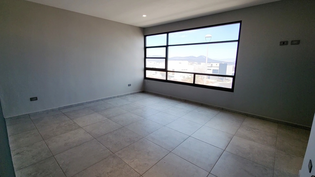 13 of 14: RECAMARA PRINCIPAL