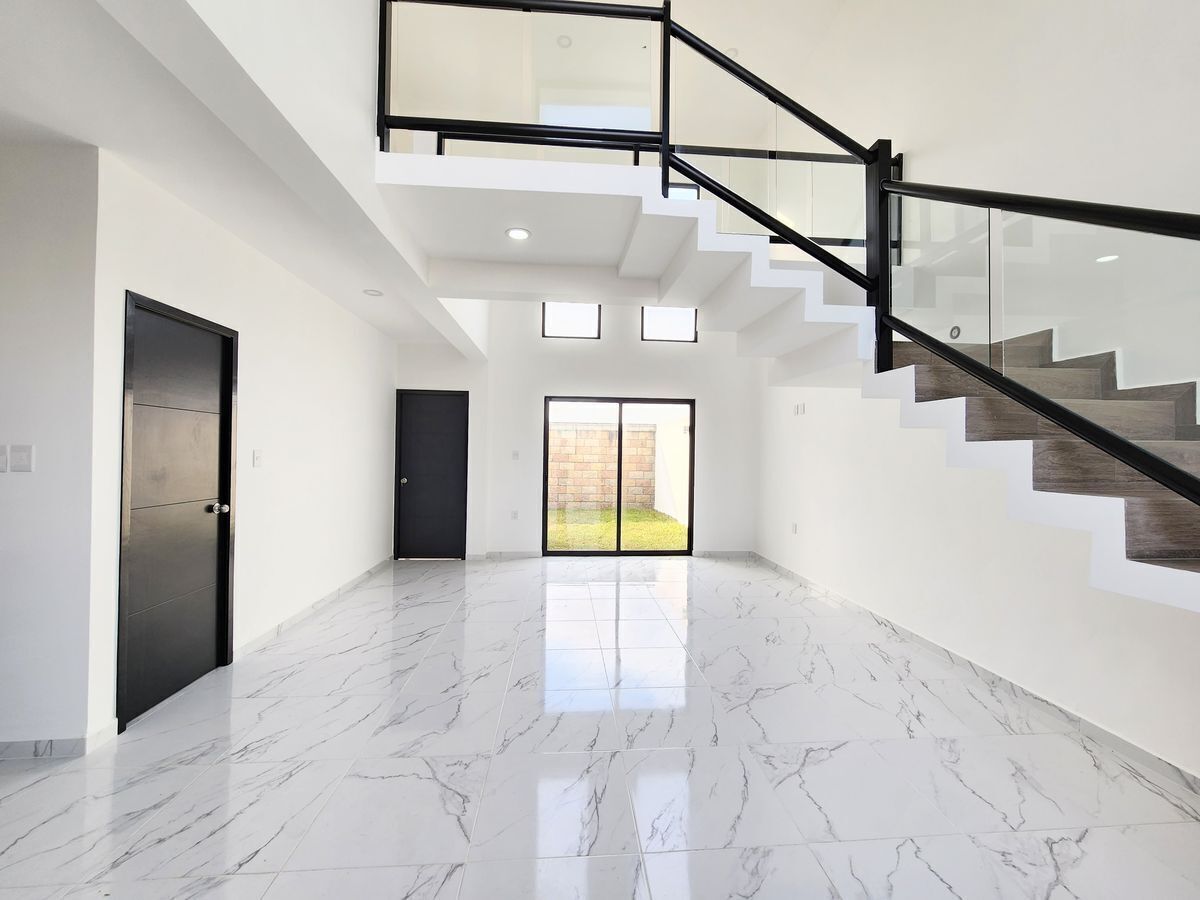 2 de 21: *IMÁGENES ILUSTRATIVAS*