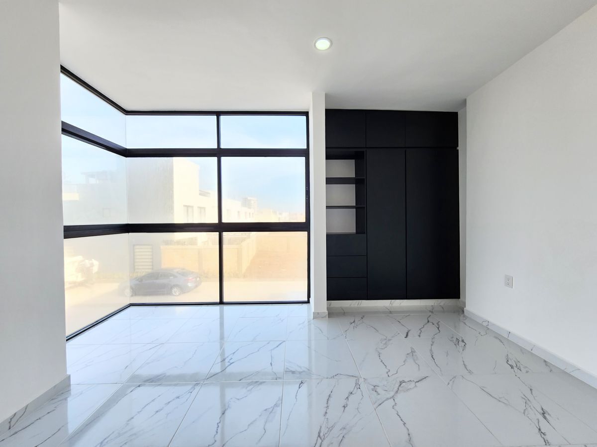 18 de 21: *IMÁGENES ILUSTRATIVAS*