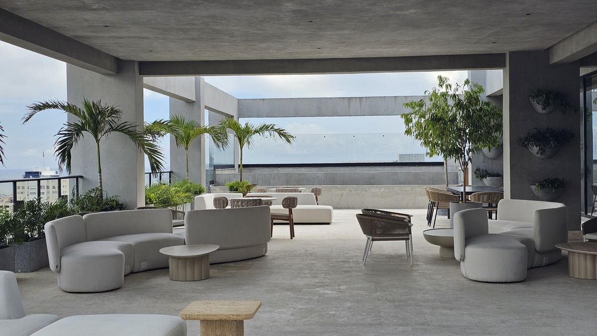 13 de 50: Area comun techada piso 16